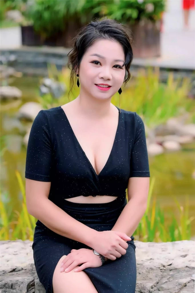 Betty Profile image 5