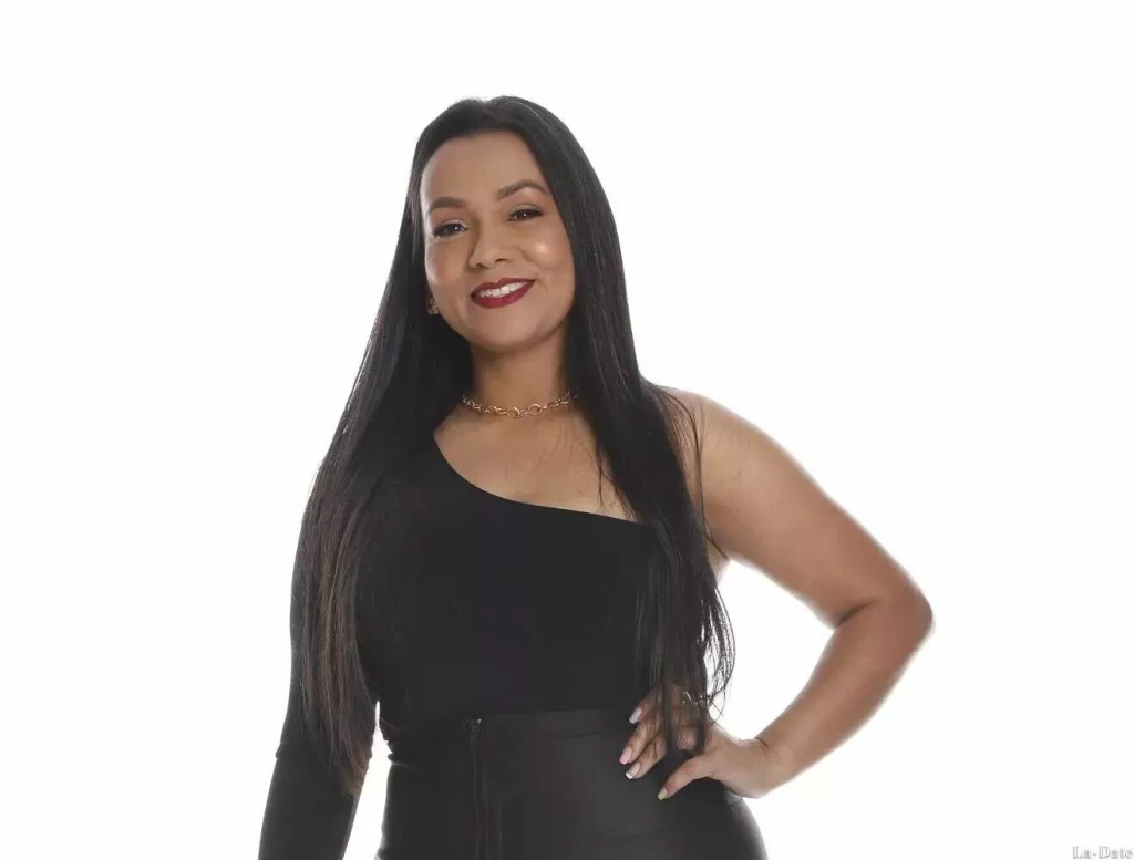 Claudia Profile image 3