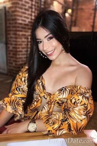 Rosa, 19