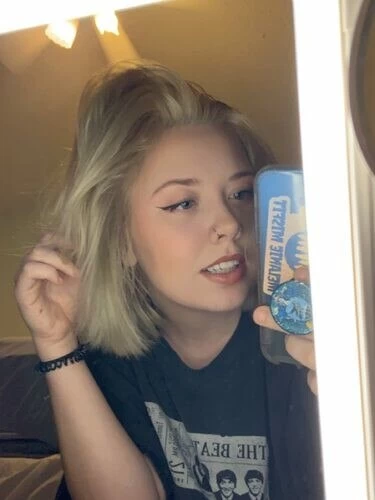 Dani813 Profile image 2