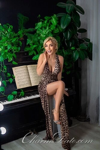 Irina, 45