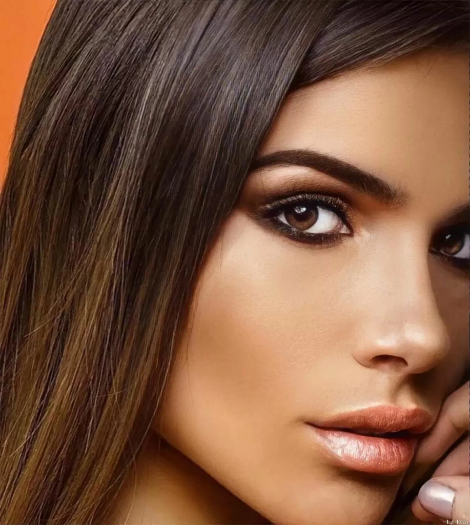 Roxana Profile image 4