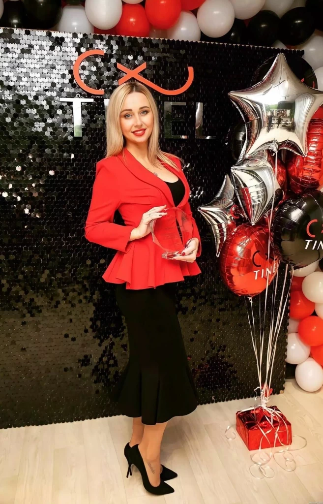 Valentyna Profile image 6