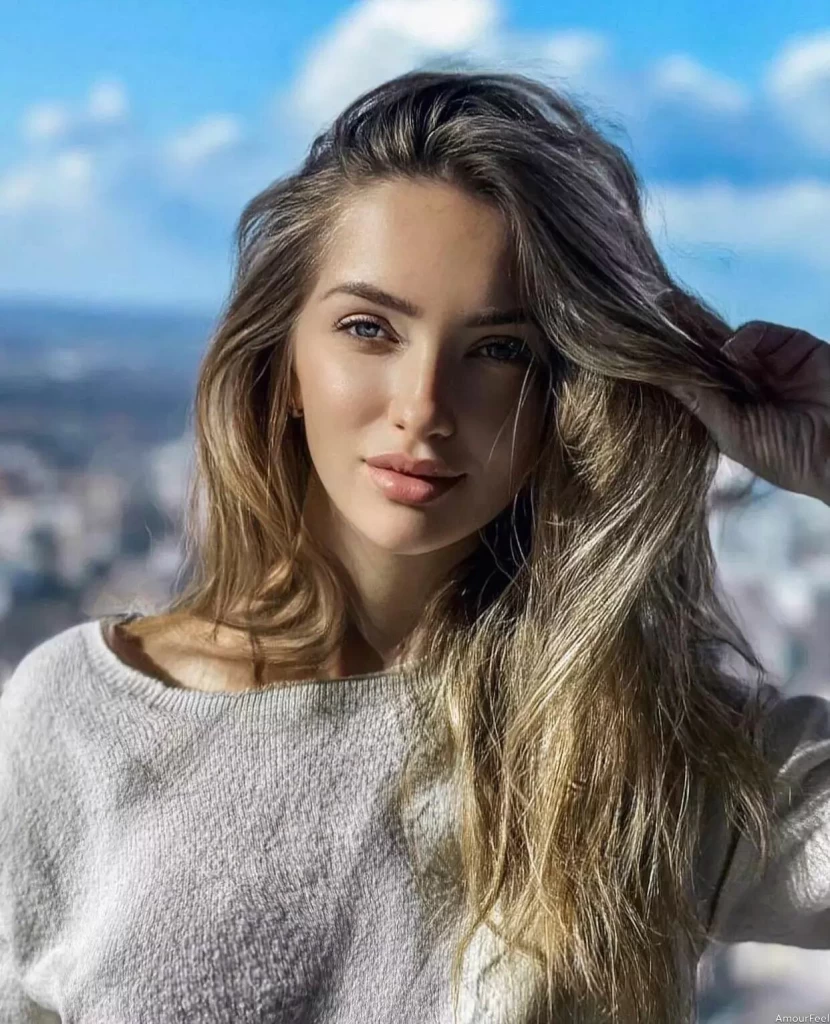 Anna Profile image 6