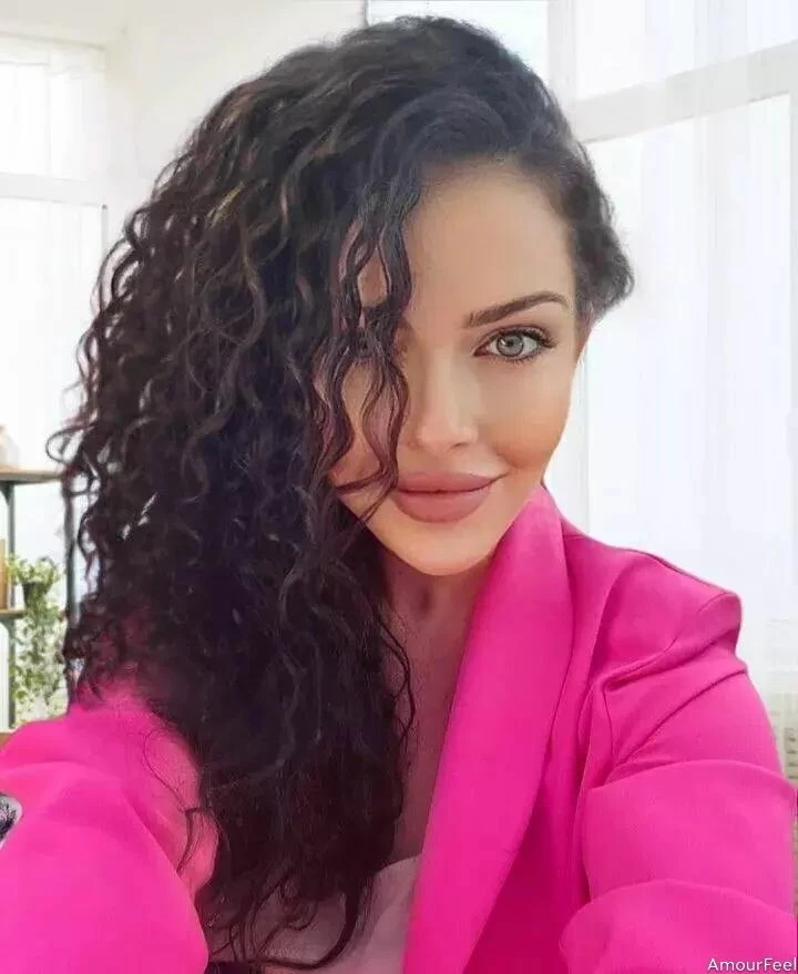 Alla Profile image 6