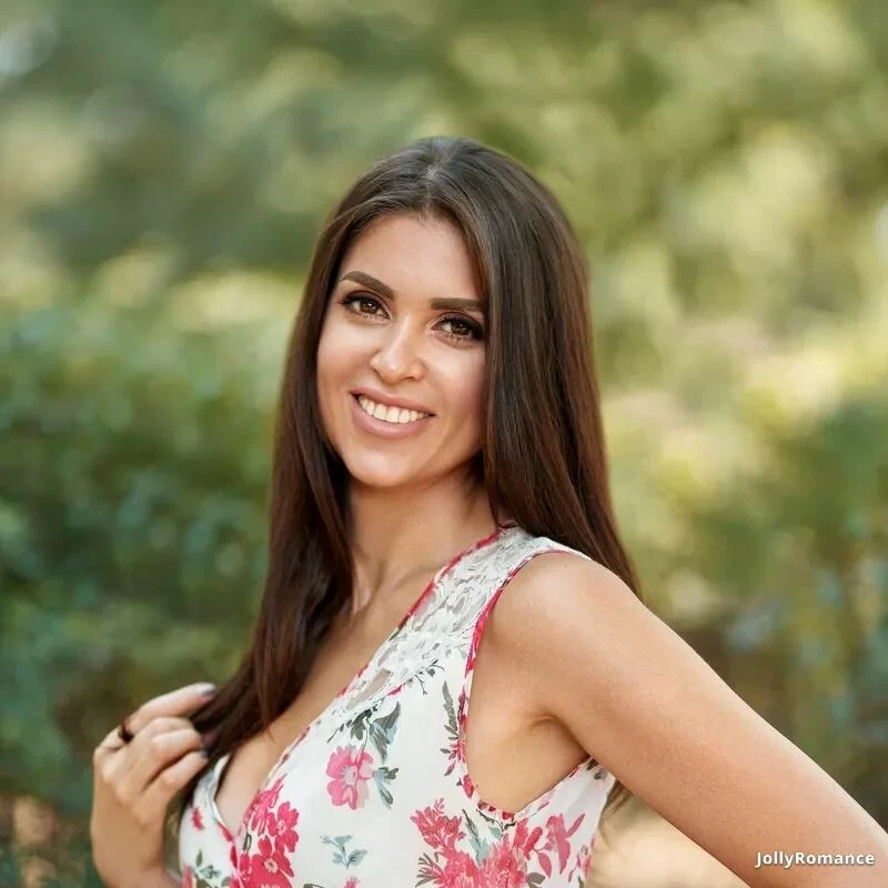 Irina Profile image 2