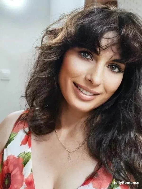 Ekaterina Profile image 4