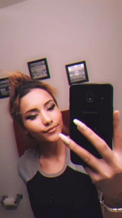 babbbyyyrisssaaa Profile image 3