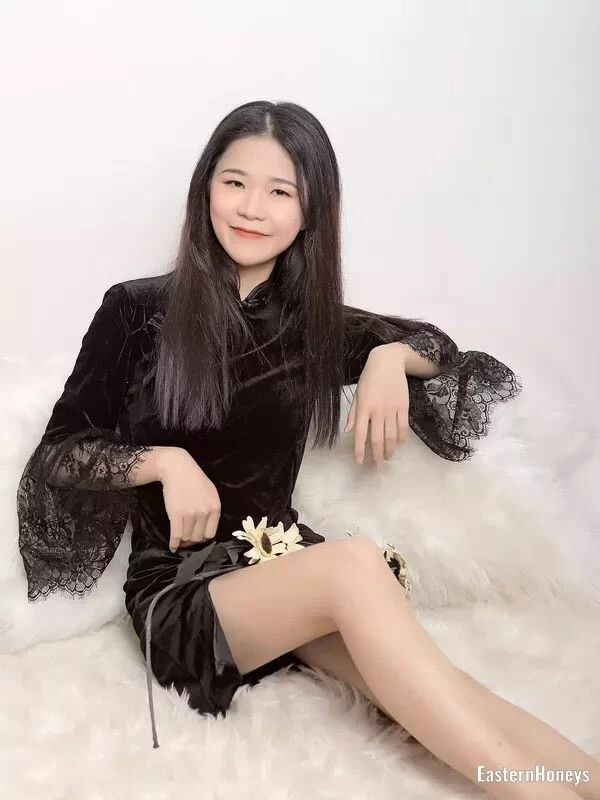Yingxin Profile image 2