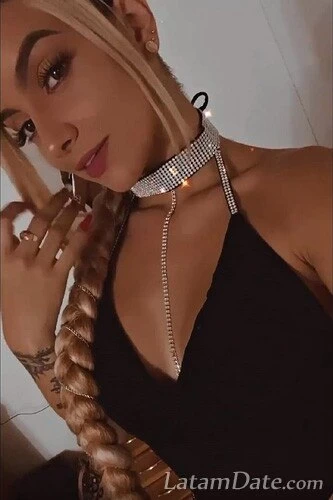 Naty, 26