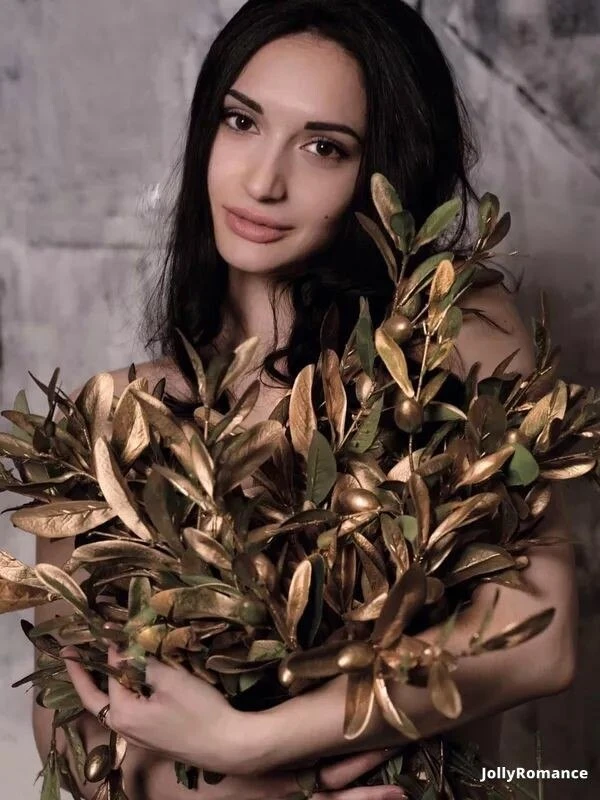 Nataliya Profile image 2