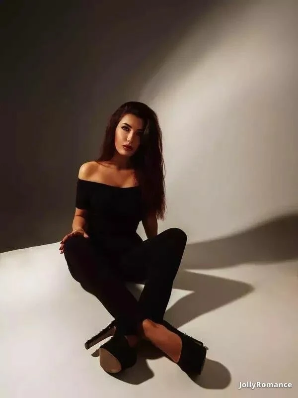 Hanna, 30