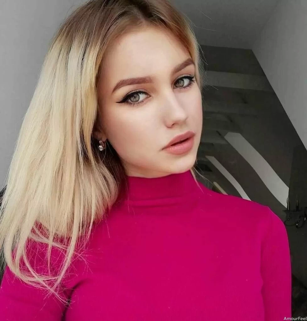 Olena Profile image 4