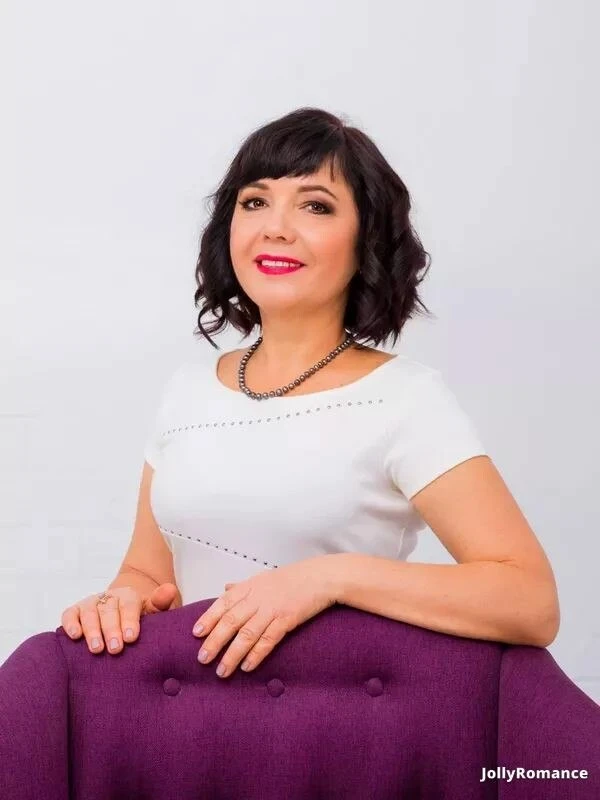 Ekaterina Profile image 3