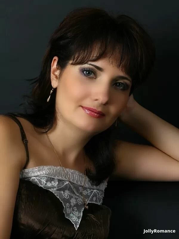 Diana Profile image 3
