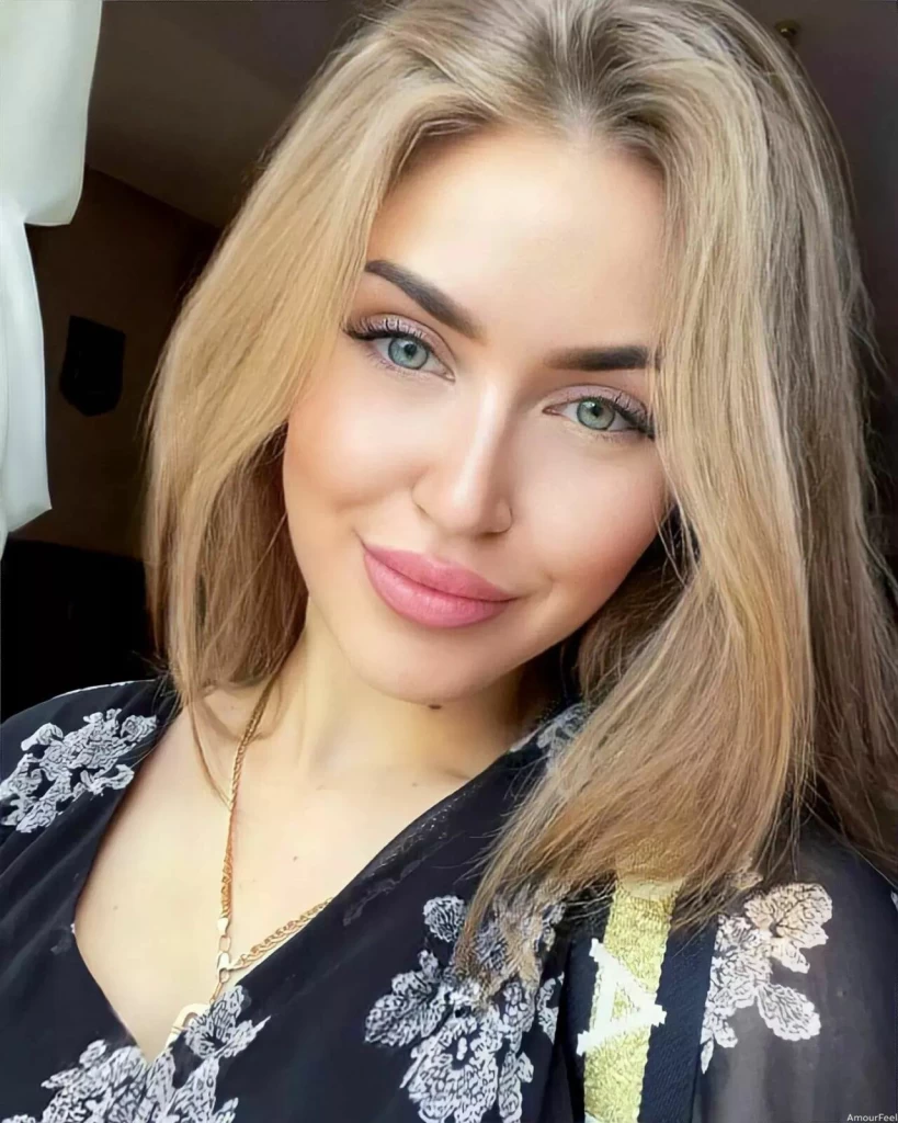 Anastasiia, 23