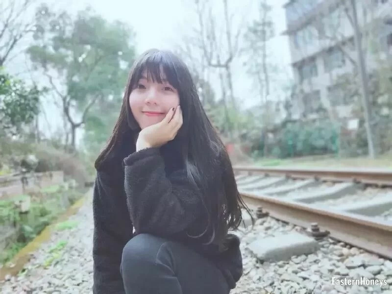 Jieyi Ye Profile image 4