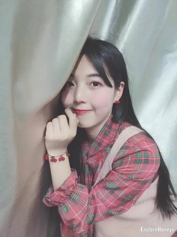 Jieyi Ye Profile image 3