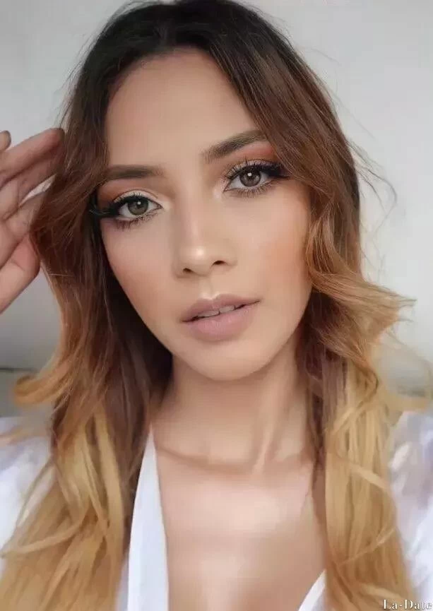 Mariana Profile image 5